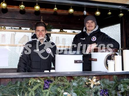 Fussball Bundesliga. SK Austria Klagenfurt. Viola Weihnachtswunsch-Aktion. Marc Lamberger, Simon Spari. Klagenfurt, am 6.12.2024.
Foto: Kuess
---
pressefotos, pressefotografie, kuess, qs, qspictures, sport, bild, bilder, bilddatenbank