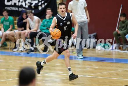 Basketball 2. Liga 2024/2025. Grunddurchgang 12. Runde.  KOS Celovec gegen Vienna United.   Jakub Kotala (Vienna United). Klagenfurt, am 14.12.2024.
Foto: Kuess


---
pressefotos, pressefotografie, kuess, qs, qspictures, sport, bild, bilder, bilddatenbank