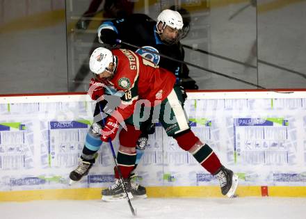 Eishockey. AHC Division 2 Ost.. Lendhafen Seeloewen gegen Reifnitz Trouts. Gert Prohaska (Seeloewen), Oliver Steinwender (Reifnitz).. Ferlach, am 15.12.2024.
Foto: Kuess
---
pressefotos, pressefotografie, kuess, qs, qspictures, sport, bild, bilder, bilddatenbank