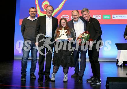 Nacht des Sports. Sportlergala. Markus Auer, Franz Klammer, Elena Winkler (Special Olympic), Herbert Waldner (Riedergarten), Arno Arthofer.. Villach, am 21.12.2024.
Foto: Kuess
www.qspictures.net
---
pressefotos, pressefotografie, kuess, qs, qspictures, sport, bild, bilder, bilddatenbank