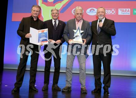 Nacht des Sports. Sportlergala.  Markus Galli (Klick Kaernten), LH Peter Kaiser,  Friedl Koncilia, Willy Haslitzer Villach, am 21.12.2024.
Foto: Kuess
www.qspictures.net
---
pressefotos, pressefotografie, kuess, qs, qspictures, sport, bild, bilder, bilddatenbank