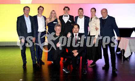 Nacht des Sports. Sportlergala. Werner Pullnig, Lukas Pullnig, Hannah Ladinig, Stephan Pacher, Stefan Weitensfelder, Barbara Pirker-Praschnig, Robert Kropiunik, Arno Arthofer, .  Villach, am 21.12.2024.
Foto: Kuess
www.qspictures.net
---
pressefotos, pressefotografie, kuess, qs, qspictures, sport, bild, bilder, bilddatenbank