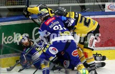 Eishockey ICE Bundesliga. VSV gegen HC Pustertal Woelfe.  Patrick Holway, Marco Richter, (VSV. Daniel Gloria (Pustertal). Villach, am 26.12.2024.
Foto: Kuess
---
pressefotos, pressefotografie, kuess, qs, qspictures, sport, bild, bilder, bilddatenbank