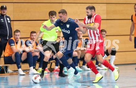 Futsal Bundesliga. Futsal Klagenfurt Versli.at gegen Stella Rossa. Niko Maric  (Klagenfurt), Sinan Bicer  (Stella Rossa). Viktring, am 4.1.2025.
Foto: Kuess
---
pressefotos, pressefotografie, kuess, qs, qspictures, sport, bild, bilder, bilddatenbank