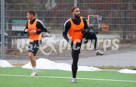 Fussball Bundesliga. Training SK Austria Klagenfurt. Keanan Bennetts, Tobias Koch. Klagenfurt, am 7.1.2025.
Foto: Kuess
---
pressefotos, pressefotografie, kuess, qs, qspictures, sport, bild, bilder, bilddatenbank