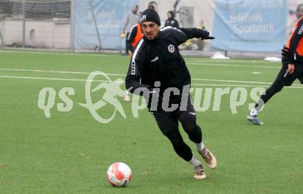 Fussball Bundesliga. Training SK Austria Klagenfurt. Thorsten Mahrer. Klagenfurt, am 7.1.2025.
Foto: Kuess
---
pressefotos, pressefotografie, kuess, qs, qspictures, sport, bild, bilder, bilddatenbank