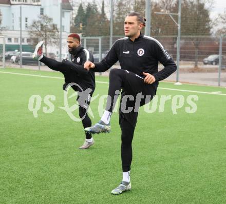 Fussball Bundesliga. Training SK Austria Klagenfurt. Niklas Szerencsi, Keanan Bennetts. Klagenfurt, am 7.1.2025.
Foto: Kuess
---
pressefotos, pressefotografie, kuess, qs, qspictures, sport, bild, bilder, bilddatenbank