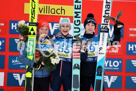 Schin Nordisch. Schispringen. Weltcup. Katharina Schmid (GER), Eva Pinkelnig (AUT), Nika Prevc (SLO). Villach, Alpenarena, am 6.1.2025.
Foto: Kuess
---
pressefotos, pressefotografie, kuess, qs, qspictures, sport, bild, bilder, bilddatenbank