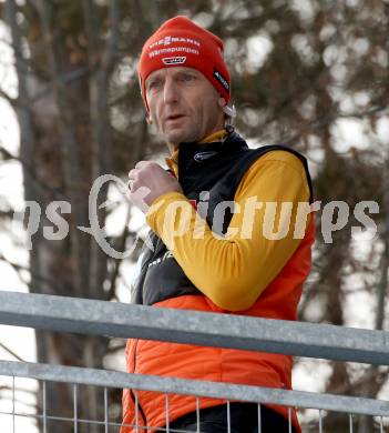 Schin Nordisch. Schispringen. Weltcup. Trainer Heinz Kuttin (GER)). Villach, Alpenarena, am 6.1.2025.
Foto: Kuess
---
pressefotos, pressefotografie, kuess, qs, qspictures, sport, bild, bilder, bilddatenbank