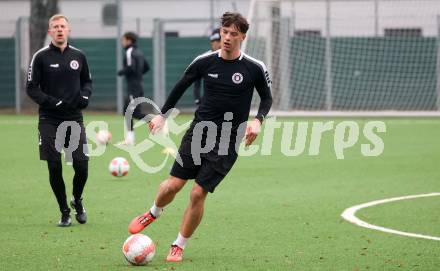 Fussball Bundesliga. Training SK Austria Klagenfurt. Matteo Kitz. Klagenfurt, am 7.1.2025.
Foto: Kuess
---
pressefotos, pressefotografie, kuess, qs, qspictures, sport, bild, bilder, bilddatenbank