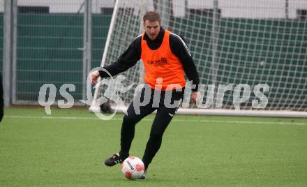 Fussball Bundesliga. Training SK Austria Klagenfurt. Martin Hinteregger. Klagenfurt, am 7.1.2025.
Foto: Kuess
---
pressefotos, pressefotografie, kuess, qs, qspictures, sport, bild, bilder, bilddatenbank