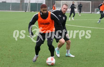 Fussball Bundesliga. Training SK Austria Klagenfurt. Keanan Bennetts, Florian Jaritz. Klagenfurt, am 7.1.2025.
Foto: Kuess
---
pressefotos, pressefotografie, kuess, qs, qspictures, sport, bild, bilder, bilddatenbank