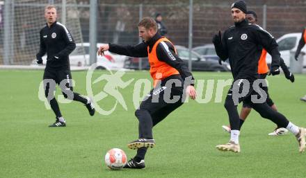 Fussball Bundesliga. Training SK Austria Klagenfurt. Martin Hinteregger. Klagenfurt, am 7.1.2025.
Foto: Kuess
---
pressefotos, pressefotografie, kuess, qs, qspictures, sport, bild, bilder, bilddatenbank