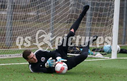 Fussball Bundesliga. Training SK Austria Klagenfurt. .Simon Spari. Klagenfurt, am 7.1.2025.
Foto: Kuess
---
pressefotos, pressefotografie, kuess, qs, qspictures, sport, bild, bilder, bilddatenbank