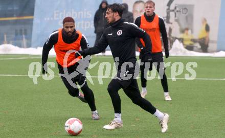 Fussball Bundesliga. Training SK Austria Klagenfurt. Simon Straudi, Keanan Bennetts. Klagenfurt, am 7.1.2025.
Foto: Kuess
---
pressefotos, pressefotografie, kuess, qs, qspictures, sport, bild, bilder, bilddatenbank