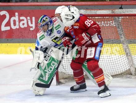 Eishockey ICE Bundesliga. KAC gegen VSV. Raphael Herburger (KAC), Rene Swette (VSV). Klagenfurt, am 8.1.2024.
Foto: Kuess
---
pressefotos, pressefotografie, kuess, qs, qspictures, sport, bild, bilder, bilddatenbank