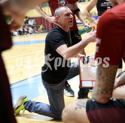 Basketball 2. Liga 2024/2025. Grunddurchgang 14. Runde.  Woerthersee Piraten gegen Mistelbach Mustangs.  Trainer Martin Weissenboeck  (Mistelbach Mustangs). Klagenfurt, am 11.1.2025.
Foto: Kuess


---
pressefotos, pressefotografie, kuess, qs, qspictures, sport, bild, bilder, bilddatenbank