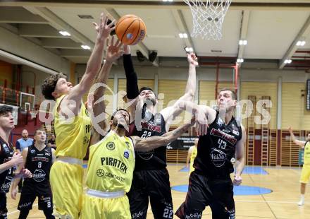 Basketball 2. Liga 2024/2025. Grunddurchgang 14. Runde.  Woerthersee Piraten gegen Mistelbach Mustangs. Lukas Simoner, Shawn L. Ray  (Piraten), Viktor Vasat, Jakub Jokl  (Mistelbach Mustangs). Klagenfurt, am 11.1.2025.
Foto: Kuess


---
pressefotos, pressefotografie, kuess, qs, qspictures, sport, bild, bilder, bilddatenbank