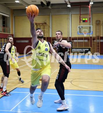 Basketball 2. Liga 2024/2025. Grunddurchgang 14. Runde.  Woerthersee Piraten gegen Mistelbach Mustangs.   Marin Sliskovic (Piraten),  Jakub Jokl  (Mistelbach Mustangs). Klagenfurt, am 11.1.2025.
Foto: Kuess


---
pressefotos, pressefotografie, kuess, qs, qspictures, sport, bild, bilder, bilddatenbank