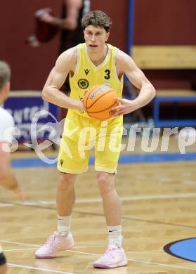 Basketball 2. Liga 2024/2025. Grunddurchgang 14. Runde.  Woerthersee Piraten gegen Mistelbach Mustangs.  Lukas Simoner  (Piraten),   Klagenfurt, am 11.1.2025.
Foto: Kuess


---
pressefotos, pressefotografie, kuess, qs, qspictures, sport, bild, bilder, bilddatenbank