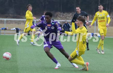 Fussball Bundesliga. Testspiel. SK Austria Klagenfurt gegen Lafnitz.  Dikeni Salifou (Austria Klagenfurt), Luca Romeo Butkovic (Lafnitz). Klagenfurt, am 31,1.2025.
Foto: Kuess
---
pressefotos, pressefotografie, kuess, qs, qspictures, sport, bild, bilder, bilddatenbank