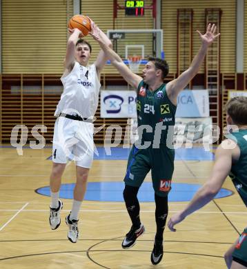 Basketball 2. Liga 2024/2025. Grunddurchgang 17. Runde.  KOS Celovec gegen Dornbirn Lions.   Samuel Seher (KOS Celovec),   Eduard Nogues (Dornbirn Lions). Klagenfurt, am 1.2.2025.
Foto: Kuess


---
pressefotos, pressefotografie, kuess, qs, qspictures, sport, bild, bilder, bilddatenbank