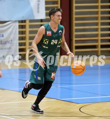 Basketball 2. Liga 2024/2025. Grunddurchgang 17. Runde.  KOS Celovec gegen Dornbirn Lions.   Eduard Nogues  (Dornbirn Lions). Klagenfurt, am 1.2.2025.
Foto: Kuess


---
pressefotos, pressefotografie, kuess, qs, qspictures, sport, bild, bilder, bilddatenbank