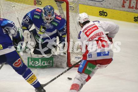 Eishockey ICE Bundesliga. VSV gegen KAC.  Andreas Napokoj, Joe Cannata (VSV), Simeon Schwinger (KAC). Villach, am 2.2..2025
Foto: Kuess
---
pressefotos, pressefotografie, kuess, qs, qspictures, sport, bild, bilder, bilddatenbank