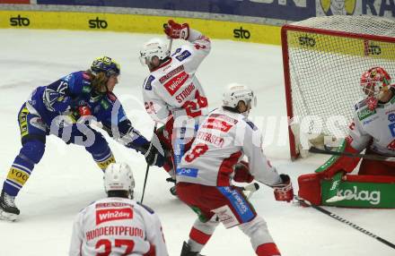 Eishockey ICE Bundesliga. VSV gegen KAC. Chase Pearson (VSV), Steven Strong (KAC). Villach, am 2.2..2025
Foto: Kuess
---
pressefotos, pressefotografie, kuess, qs, qspictures, sport, bild, bilder, bilddatenbank