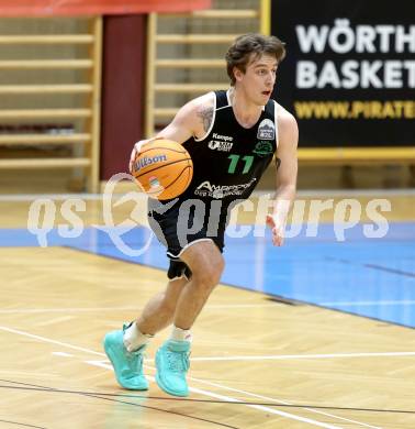 Basketball 2. Liga 2024/2025. Grunddurchgang 18. Runde.  Woerthersee Piraten gegen Union Deutsch Wagram Alligators.  Simon Marek  (Wagram Alligators). Klagenfurt, am 8.2.2025.
Foto: Kuess


---
pressefotos, pressefotografie, kuess, qs, qspictures, sport, bild, bilder, bilddatenbank