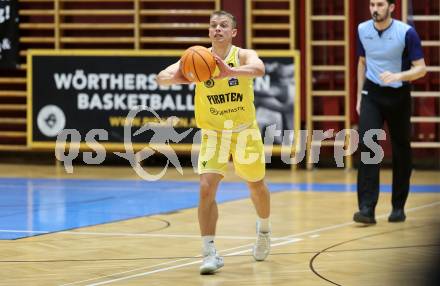 Basketball 2. Liga 2024/2025. Grunddurchgang 18. Runde.  Woerthersee Piraten gegen Union Deutsch Wagram Alligators.  Elvis Keric  (Piraten),  Klagenfurt, am 8.2.2025.
Foto: Kuess


---
pressefotos, pressefotografie, kuess, qs, qspictures, sport, bild, bilder, bilddatenbank