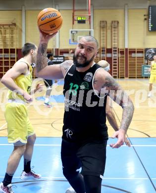 Basketball 2. Liga 2024/2025. Grunddurchgang 18. Runde.  Woerthersee Piraten gegen Union Deutsch Wagram Alligators.  Nebosja Dukic  (Wagram Alligators). Klagenfurt, am 8.2.2025.
Foto: Kuess


---
pressefotos, pressefotografie, kuess, qs, qspictures, sport, bild, bilder, bilddatenbank