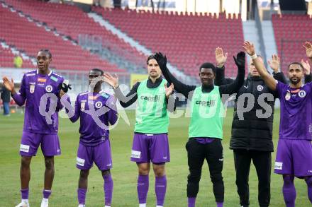 Fussball Bundesliga. SK Austria Klagenfurt gegen Red Bull Salzburg. Jubel Dikeni Salifou, Solomon Bonnah, Steven Juncaj, Denzel Owusu (Austria Klagenfurt). Klagenfurt, am 9.2.2025.
Foto: Kuess
www.qspictures.net
---
pressefotos, pressefotografie, kuess, qs, qspictures, sport, bild, bilder, bilddatenbank