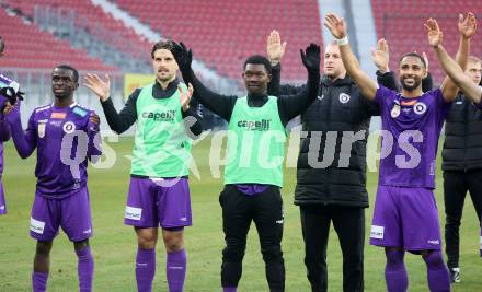 Fussball Bundesliga. SK Austria Klagenfurt gegen Red Bull Salzburg. Jubel Solomon Bonnah, Steven Juncaj, Denzel Owusu, Keanan Bennetts (Austria Klagenfurt). Klagenfurt, am 9.2.2025.
Foto: Kuess
www.qspictures.net
---
pressefotos, pressefotografie, kuess, qs, qspictures, sport, bild, bilder, bilddatenbank