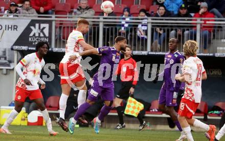 Fussball Bundesliga. SK Austria Klagenfurt gegen Red Bull Salzburg. Keanan Bennets ( Austria Klagenfurt), Maximiliano Caufriez (Salzburg). Klagenfurt, am 9.2.2025.
Foto: Kuess
www.qspictures.net
---
pressefotos, pressefotografie, kuess, qs, qspictures, sport, bild, bilder, bilddatenbank