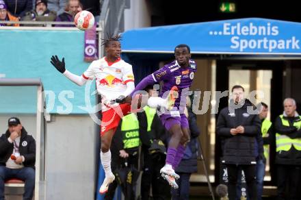 Fussball Bundesliga. SK Austria Klagenfurt gegen Red Bull Salzburg. Solomon Bonnah ( Austria Klagenfurt), Dorgeles Nene (Salzburg). Klagenfurt, am 9.2.2025.
Foto: Kuess
www.qspictures.net
---
pressefotos, pressefotografie, kuess, qs, qspictures, sport, bild, bilder, bilddatenbank