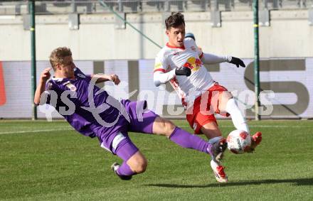 Fussball Bundesliga. SK Austria Klagenfurt gegen Red Bull Salzburg. Martin Hinteregger ( Austria Klagenfurt), Nicolas Capaldo (Salzburg). Klagenfurt, am 9.2.2025.
Foto: Kuess
www.qspictures.net
---
pressefotos, pressefotografie, kuess, qs, qspictures, sport, bild, bilder, bilddatenbank