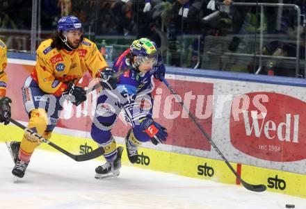 Eishockey ICE Bundesliga. VSV gegen Asiago.  Max Coatta  (VSV),  Giovanni Luigi Domenico Vallati (Asiago). Villach, am 21.2..2025
Foto: Kuess
---
pressefotos, pressefotografie, kuess, qs, qspictures, sport, bild, bilder, bilddatenbank