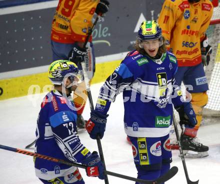 Eishockey ICE Bundesliga. VSV gegen Asiago.  Torjubel John Hughes, Chase Pearson (VSV),. Villach, am 21.2..2025
Foto: Kuess
---
pressefotos, pressefotografie, kuess, qs, qspictures, sport, bild, bilder, bilddatenbank