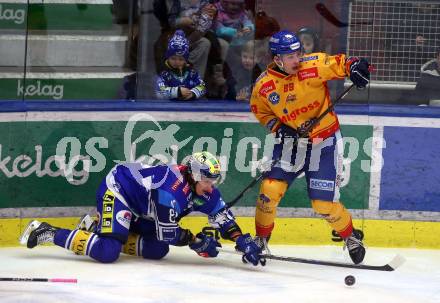 Eishockey ICE Bundesliga. VSV gegen Asiago. Marco Richter (VSV), Filippo Rigoni (Asiago). Villach, am 21.2..2025
Foto: Kuess
---
pressefotos, pressefotografie, kuess, qs, qspictures, sport, bild, bilder, bilddatenbank