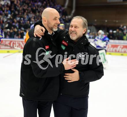 Eishockey ICE Bundesliga. VSV gegen Asiago. Jubel Co-Trainer Patrick Machreich, Trainer Troy Tuomie  (VSV). Villach, am 21.2..2025
Foto: Kuess
---
pressefotos, pressefotografie, kuess, qs, qspictures, sport, bild, bilder, bilddatenbank