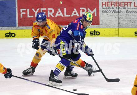 Eishockey ICE Bundesliga. VSV gegen Asiago. John Hughes (VSV), Luke Moncada  (Asiago).  Villach, am 21.2..2025
Foto: Kuess
---
pressefotos, pressefotografie, kuess, qs, qspictures, sport, bild, bilder, bilddatenbank