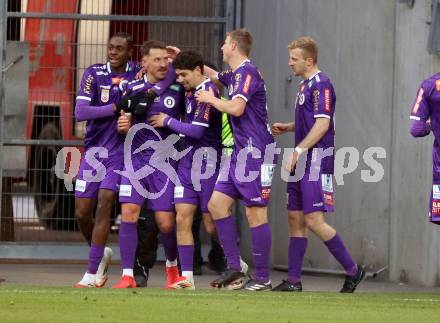 Fussball Bundesliga. SK Austria Klagenfurt gegen GAK. Torjubel Dikeni Salifou, Christopher Wernitznig, Ben Bobzien, Martin Hinteregger (Klagenfurt),. Klagenfurt, am 22.2.2025.
Foto: Kuess
---
pressefotos, pressefotografie, kuess, qs, qspictures, sport, bild, bilder, bilddatenbank