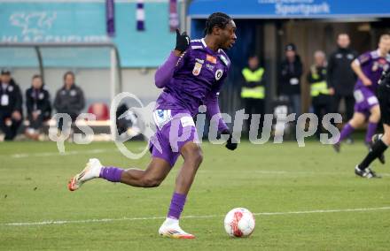 Fussball Bundesliga. SK Austria Klagenfurt gegen GAK. Dikeni Salifou  (Klagenfurt). Klagenfurt, am 22.2.2025.
Foto: Kuess
---
pressefotos, pressefotografie, kuess, qs, qspictures, sport, bild, bilder, bilddatenbank