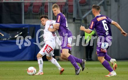 Fussball Bundesliga. SK Austria Klagenfurt gegen GAK. Martin Hinteregger  (Klagenfurt).  Christian Lichtenberger (GAK).  Klagenfurt, am 22.2.2025.
Foto: Kuess
---
pressefotos, pressefotografie, kuess, qs, qspictures, sport, bild, bilder, bilddatenbank