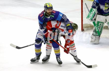 Eishockey ICE Bundesliga. VSV gegen Bozen.  Patrick Holway (VSV), Braden Dean Christoffer (Bozen) . Villach, am 4.3.2025
Foto: Kuess
---
pressefotos, pressefotografie, kuess, qs, qspictures, sport, bild, bilder, bilddatenbank