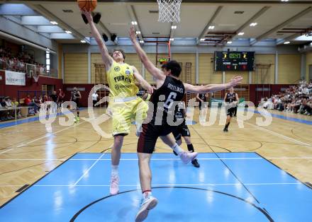 Basketball 2. Liga 2024/2025. Playoffs. F2.   Woerthersee Piraten gegen Mistelbach Mustangs   Lukas Simoner (Piraten),  Lukas Schrittwieser  (Mistelbach). Klagenfurt, am 1.5.2025.
Foto: Kuess


---
pressefotos, pressefotografie, kuess, qs, qspictures, sport, bild, bilder, bilddatenbank