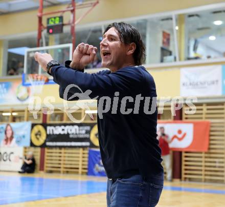 Basketball 2. Liga 2024/2025. Playoffs. F2.   Woerthersee Piraten gegen Mistelbach Mustangs   Trainer Andreas Kuttnig (Piraten),   Klagenfurt, am 1.5.2025.
Foto: Kuess


---
pressefotos, pressefotografie, kuess, qs, qspictures, sport, bild, bilder, bilddatenbank