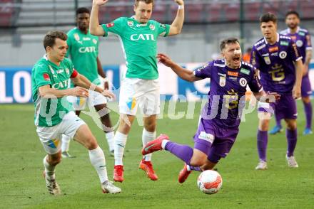 FFussball Bundesliga. SK Austria Klagenfurt gegen WSG Tirol. Christopher Wernitznig,  (Austria Klagenfurt),  Valentino Mueller, Johannes Naschberger (Tirol). Klagenfurt, am 10.5.2025.
Foto: Kuess
www.qspictures.net
---
pressefotos, pressefotografie, kuess, qs, qspictures, sport, bild, bilder, bilddatenbank