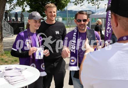 Fussball Bundesliga. SK Austria Klagenfurt gegen WSG Tirol. Rahmenprogramm, Autogrammstunde Martin Hinteregger. Klagenfurt, am 10.5.2025.
Foto: Kuess
www.qspictures.net
---
pressefotos, pressefotografie, kuess, qs, qspictures, sport, bild, bilder, bilddatenbank
